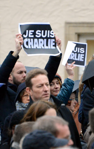 Nach dem Attentat auf die Redaktion von Charlie Hebdo im Januar 2015 war die Solidarität weltweit groß, Foto: Jwh at Wikipedia Luxembourg via wikimedia commons CC BY-SA 3.0 LU